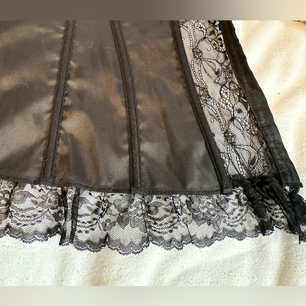 Escante woman’s black corset, size 1X - Picture 16 of 16